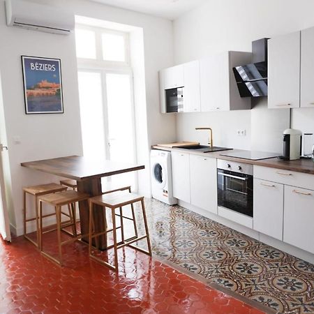 Bright And Modern 3-Bedroom Apartment, 90M2 With Air Condition, In Безье Экстерьер фото