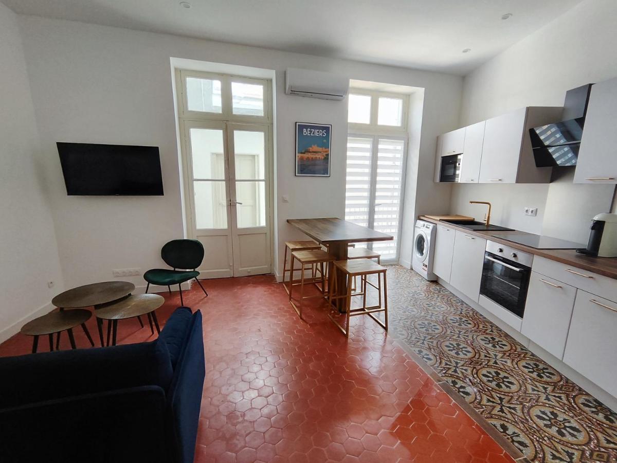 Bright And Modern 3-Bedroom Apartment, 90M2 With Air Condition, In Безье Экстерьер фото